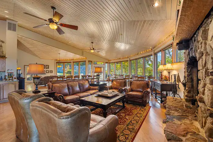 Hope Restored Branson Missouri Dining Room